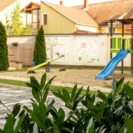 Platina Apartman *
